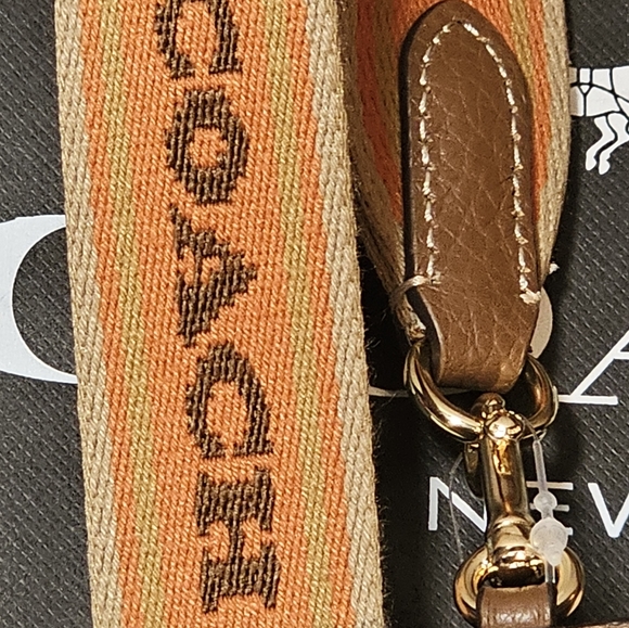 (UNISEX) COACH ID LANYARD IN SIGNATURE CANVAS (NWT) - Picture 12 of 14